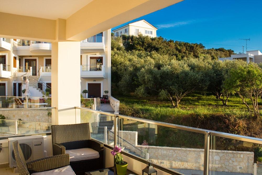 Esthisis Suites Chania Платаньяс Экстерьер фото